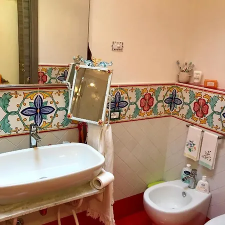 Maison Elena Alojamento de Acomodação e Pequeno-almoço *