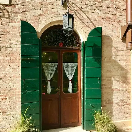 Maison Elena Couette-café