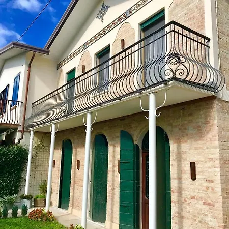 Bed & Breakfast Maison Elena