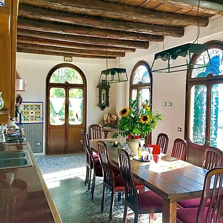 Maison Elena * Mirano