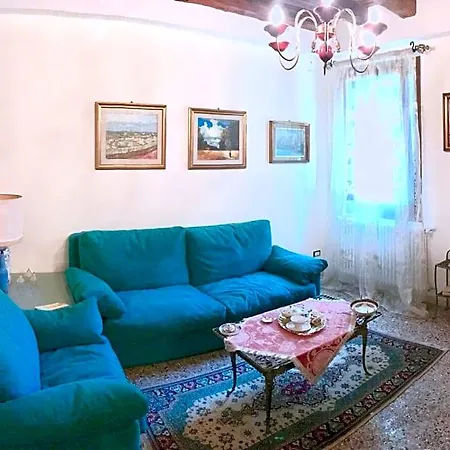 Maison Elena Panzió Mirano
